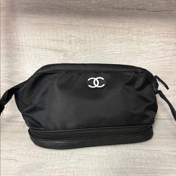 Source Unknown Handbags - Stylish Black Nylon Pouch/ Travel Case; NWOT